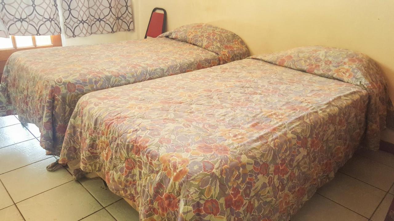 Tropicana Inn D'Arbeau Pokój zdjęcie
